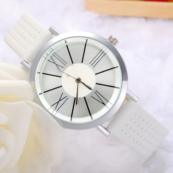 簡約三針合金皮帶學生女士手表批發(fā)【穩(wěn)達時鐘表】