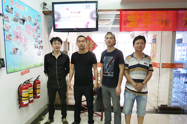 穩(wěn)達時高端手表定制廠家