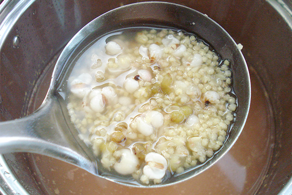 穩(wěn)達時手表加工廠