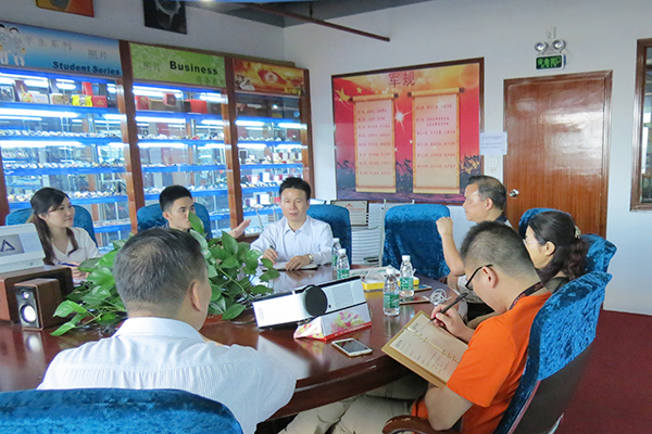 穩(wěn)達(dá)時手表廠家客戶來訪