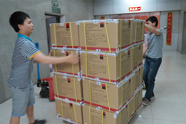 穩(wěn)達時手表定制廠家