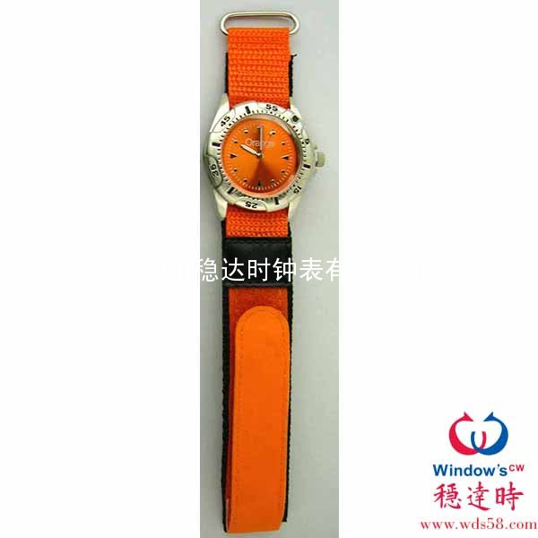 尼龍帶運(yùn)動(dòng)手表