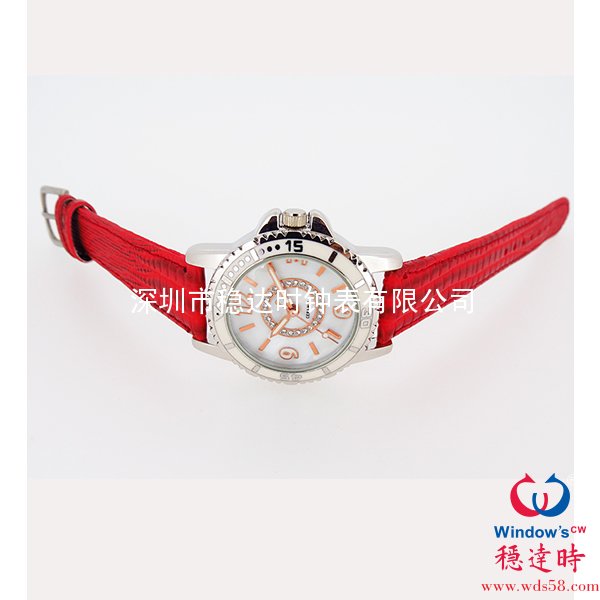 時(shí)尚皮帶手表定制