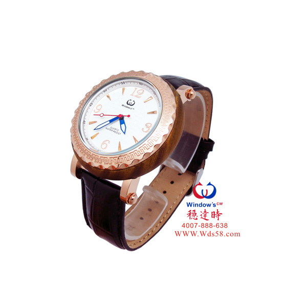 穩(wěn)達時時尚檀木殼手表定制