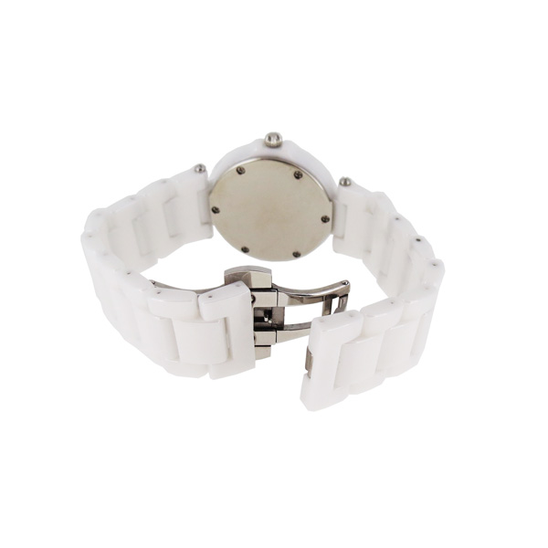 穩(wěn)達(dá)時(shí)簡(jiǎn)約潮流陶瓷女士手表定做廠家直銷(xiāo)
