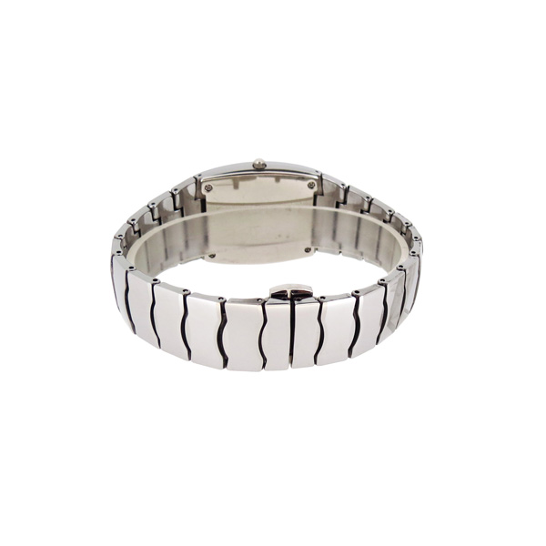 穩(wěn)達(dá)時(shí)石英鎢鋼禮品手表定制廠家