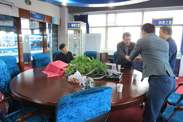 穩(wěn)達(dá)時手表廠家客戶來訪