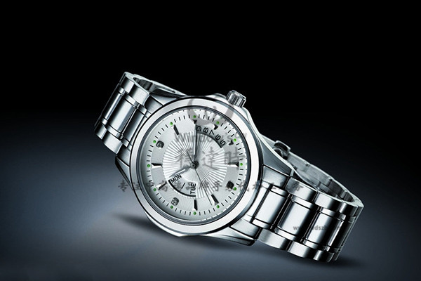 不銹鋼腕表定制 穩(wěn)達(dá)時(shí)機(jī)械手表廠家可供應(yīng)的不只是機(jī)械表