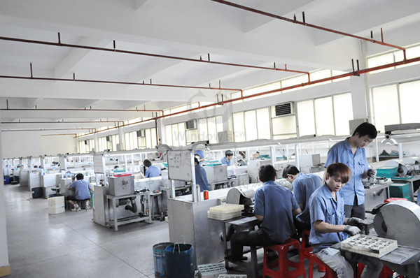 手表廠家實(shí)景勘探 實(shí)力可親眼見證