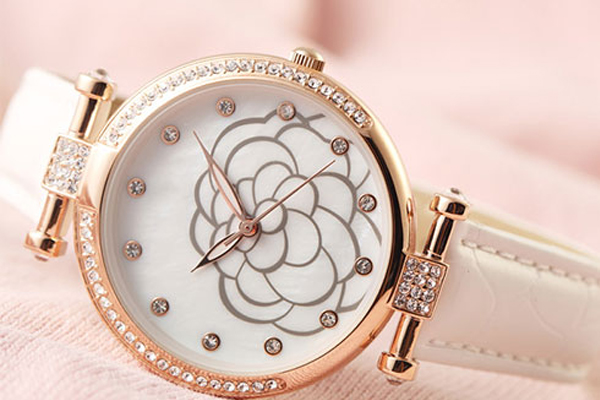 時尚經(jīng)典印花女士石英手表，穩(wěn)達(dá)時廠家直銷