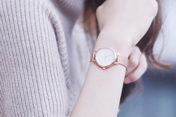 時尚女士腕表  穩(wěn)達時廠家高品質(zhì)供應