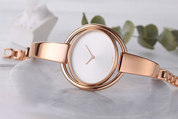 穩(wěn)達(dá)時(shí)手表廠可量身定制手表