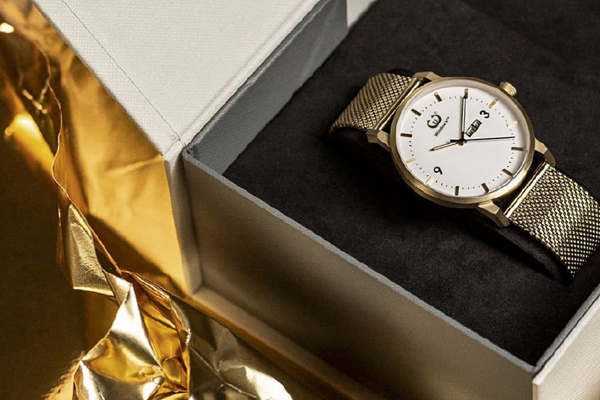 時(shí)尚腕表款式 精鋼材質(zhì)
