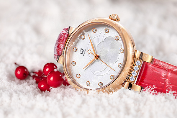 耀眼時(shí)裝腕表就在穩(wěn)達(dá)時(shí)手表廠
