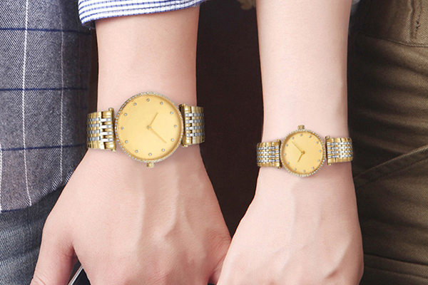 情侶對(duì)表貨源供應(yīng)就在穩(wěn)達(dá)時(shí)手表廠家