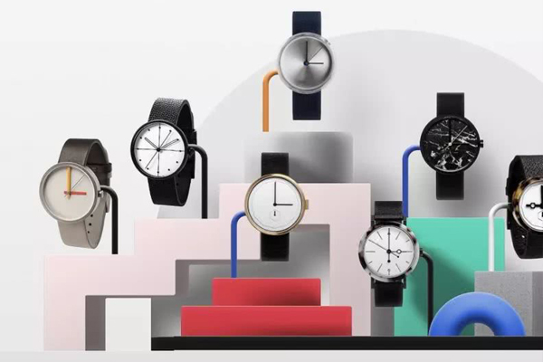 手表款式琳瑯滿目 價位可根據(jù)配件檔次選擇