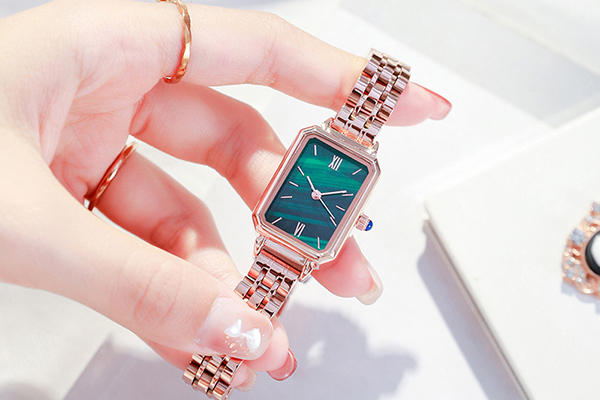 小方殼綠表現(xiàn)貨可一只拿貨