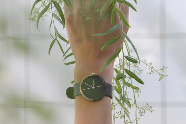 簡約設計風高端品質手表定制就在穩(wěn)達時
