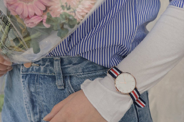 時尚腕表貨源采購請選穩(wěn)達時手表公司