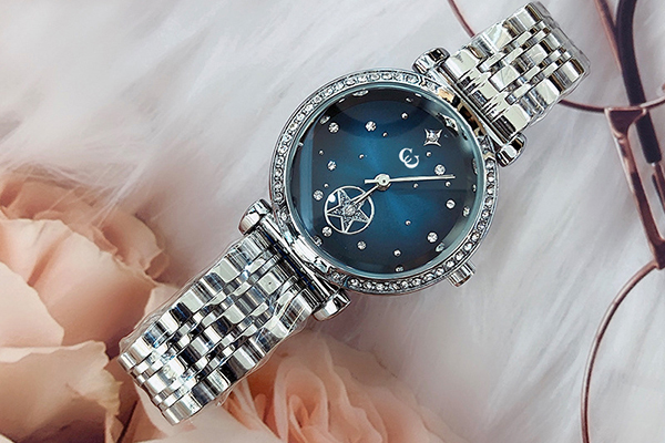 經(jīng)典熱銷女士腕表-穩(wěn)達時手表廠精選禮品推薦