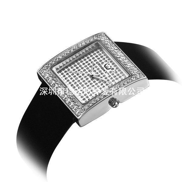 穩(wěn)達(dá)時高檔時尚鑲鉆女式婉表工廠